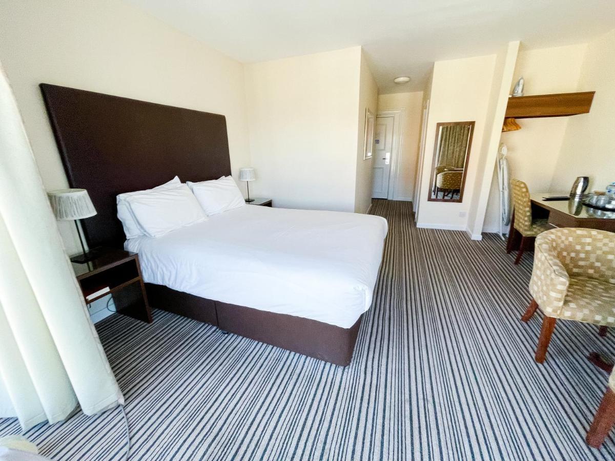The Star And Garter Hotel Andover Ngoại thất bức ảnh