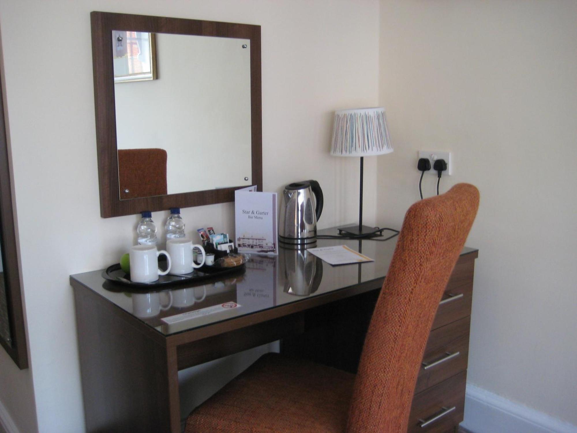 The Star And Garter Hotel Andover Phòng bức ảnh