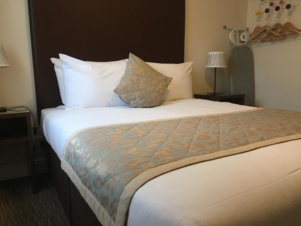 The Star And Garter Hotel Andover Ngoại thất bức ảnh